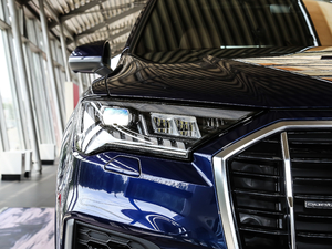 202055 TFSI quattro S line \ ^