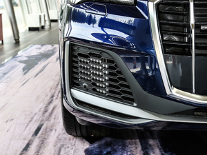 202055 TFSI quattro S line \ ^