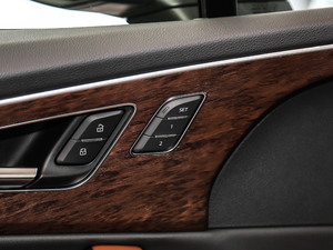 202055 TFSI quattro S line \ g