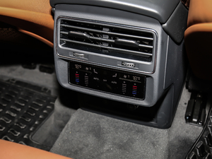 202055 TFSI quattro S line \ g