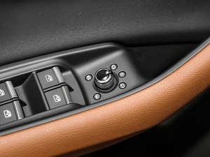 202055 TFSI quattro S line \ п؅^