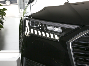 202045 TFSI quattro S line \ ^