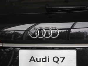 202045 TFSI quattro S line \ ^