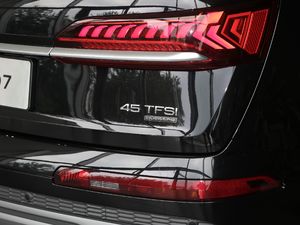 202045 TFSI quattro S line \ ^