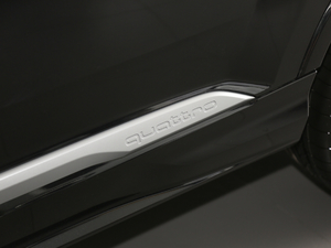 202045 TFSI quattro S line \ ^