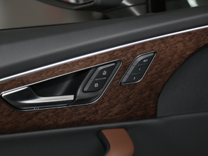 202045 TFSI quattro S line \ g