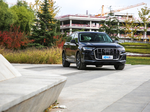 202055 TFSI quattro S line \ w^