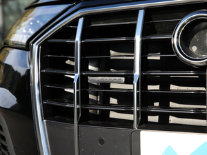 202055 TFSI quattro S line \ ^