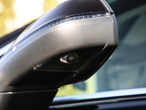 202055 TFSI quattro S line \ ^