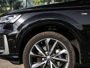 202055 TFSI quattro S line \ ^