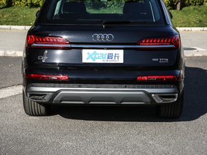 202055 TFSI quattro S line \ Ś