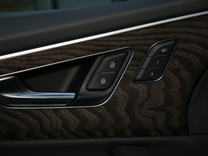 202055 TFSI quattro S line \ g