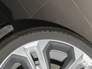 202055 TFSI quattro S line F ^