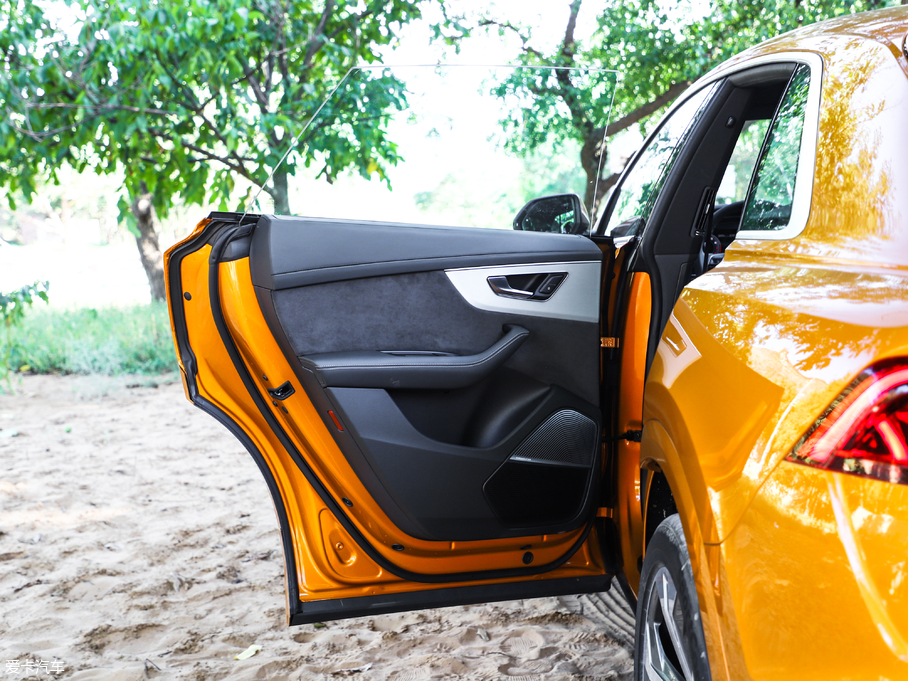 2019��?yu��n)W��Q8 55 TFSI �����(d��ng)����