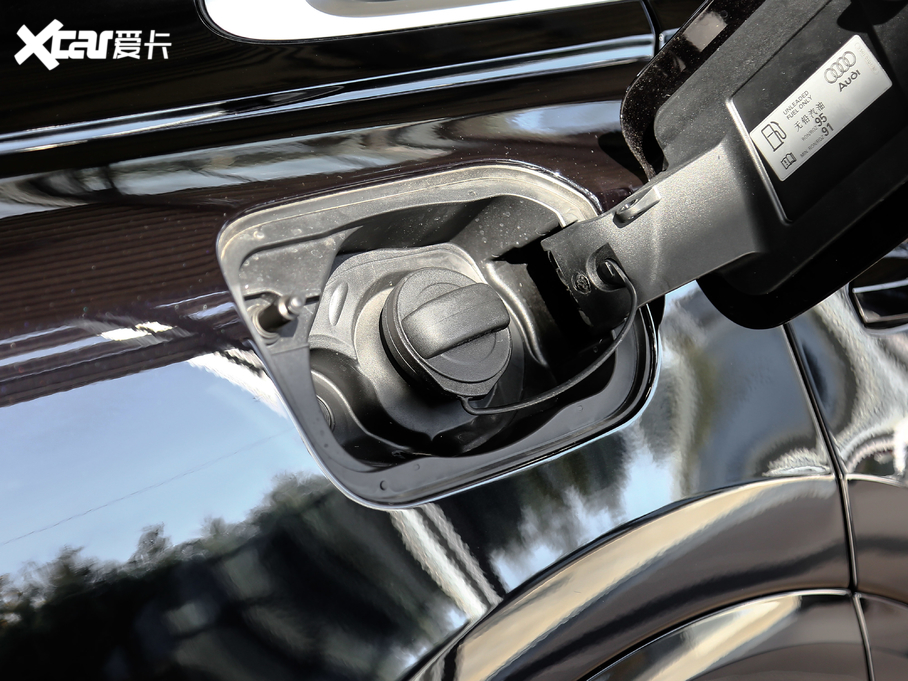 2019��?yu��n)W��Q8 55 TFSI ���x��(d��ng)����