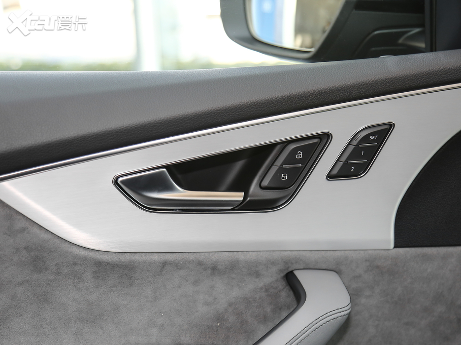 2019��W��Q8 55 TFSI ���x�Ӹ���