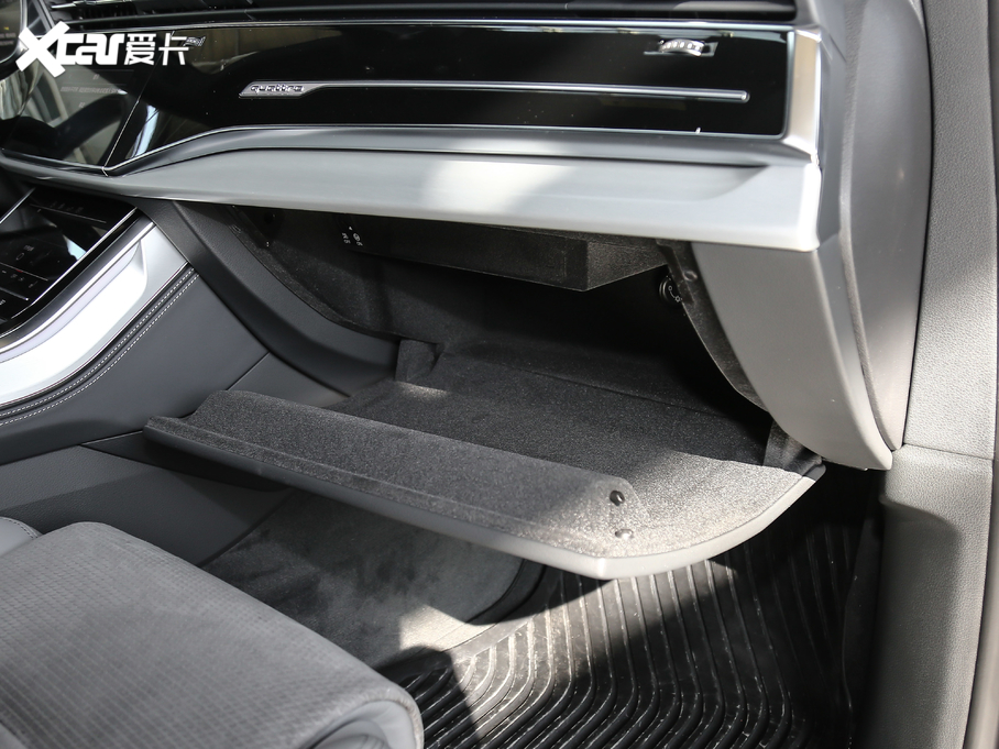 2019��?yu��n)W��Q8 55 TFSI ���x��(d��ng)����