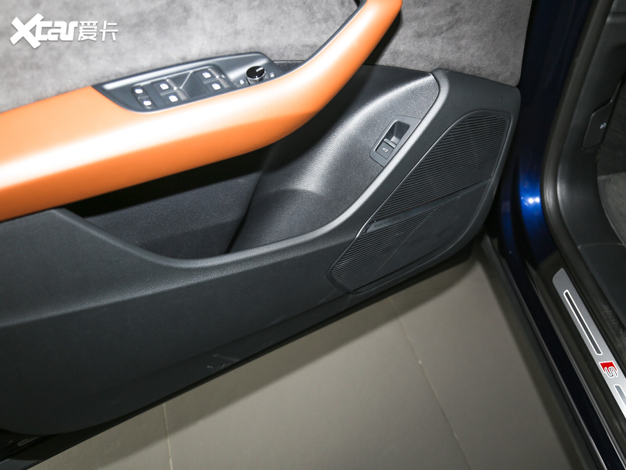 2019��W��Q8 45 TFSI ���x�Ӹ���