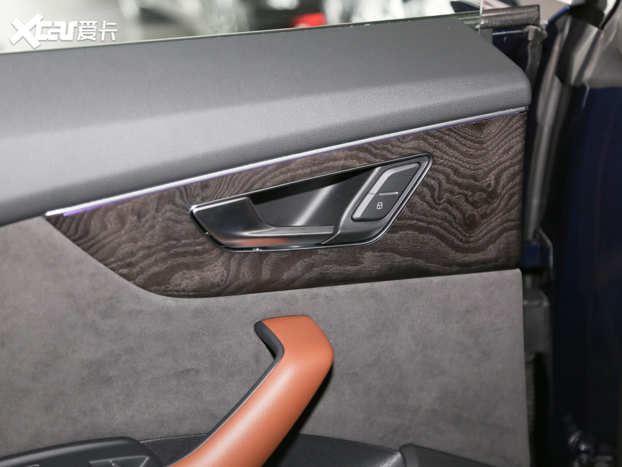 2019��W��Q8 45 TFSI ���x�Ӹ���