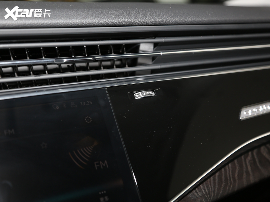 2019��W��Q8 45 TFSI ���x�Ӹ���