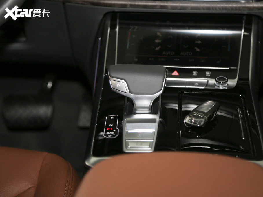 2019��W��Q8 45 TFSI ���x�Ӹ���