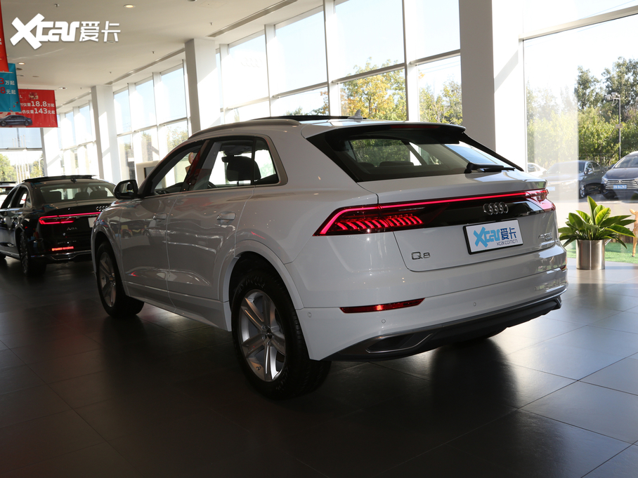 2019��W��Q8 45 TFSI ���A������