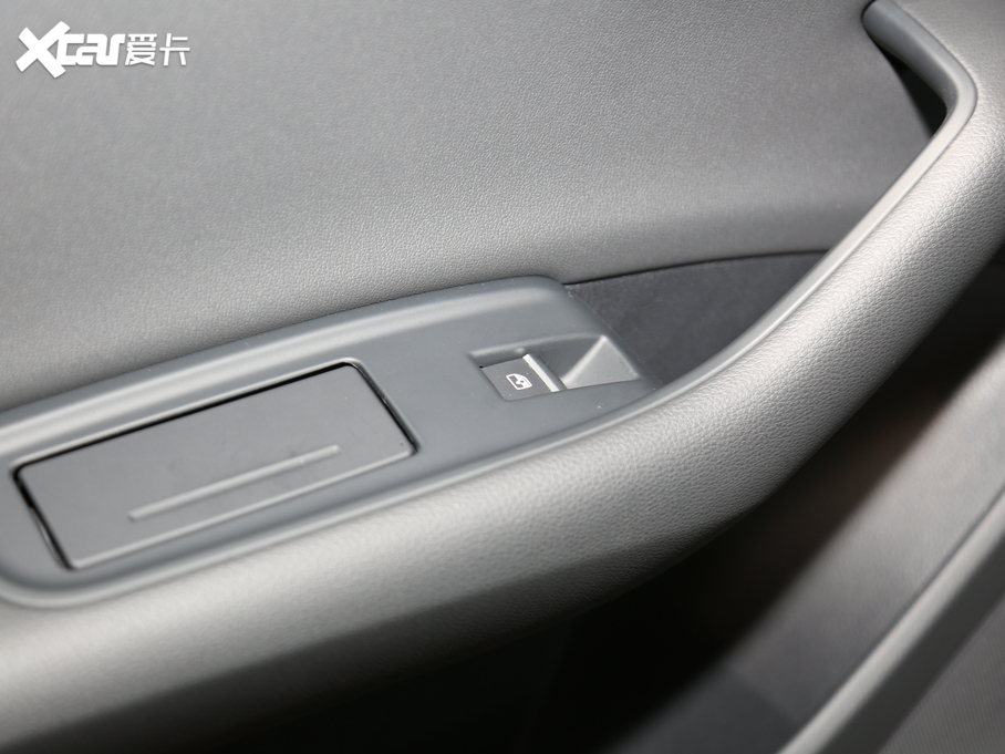 2019��W��Q8 45 TFSI ���A������