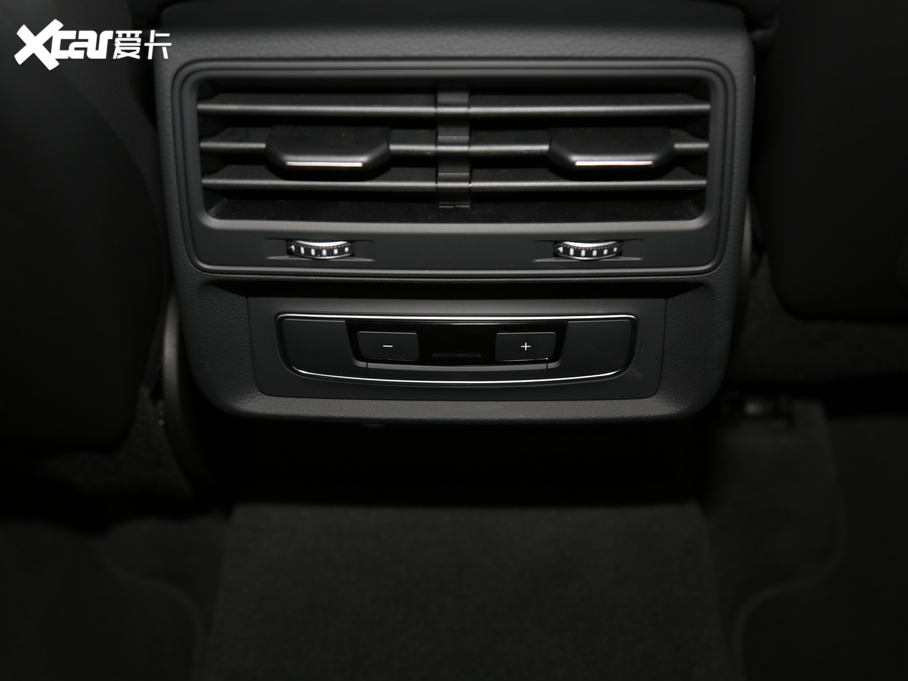 2019��W��Q8 45 TFSI ���A������