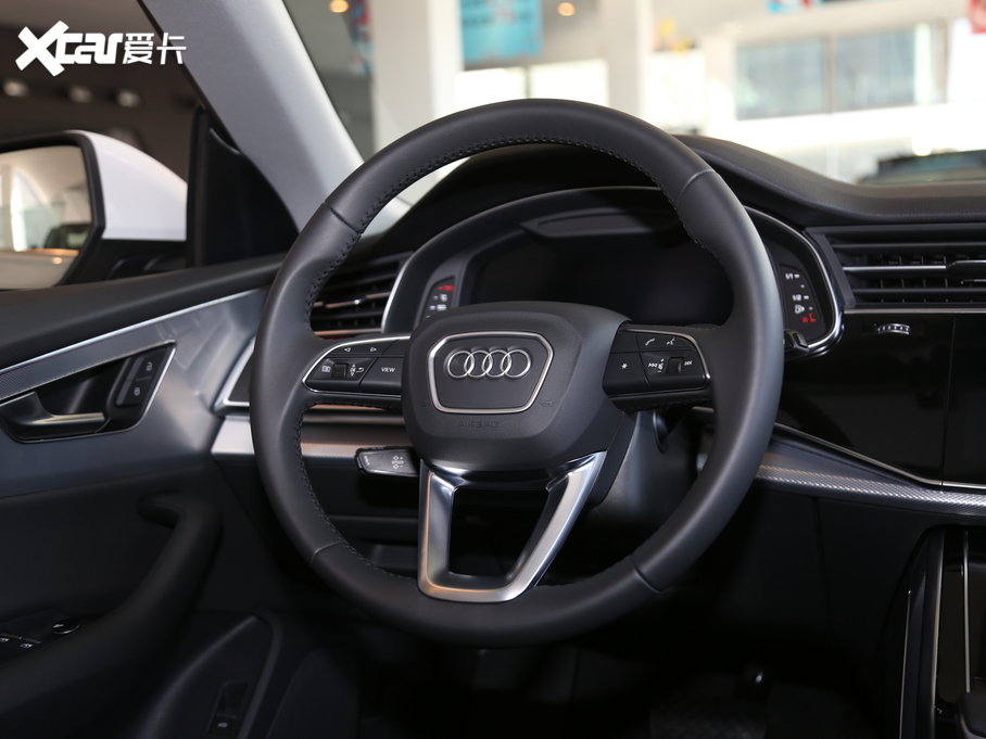 2019��W��Q8 45 TFSI ���A������