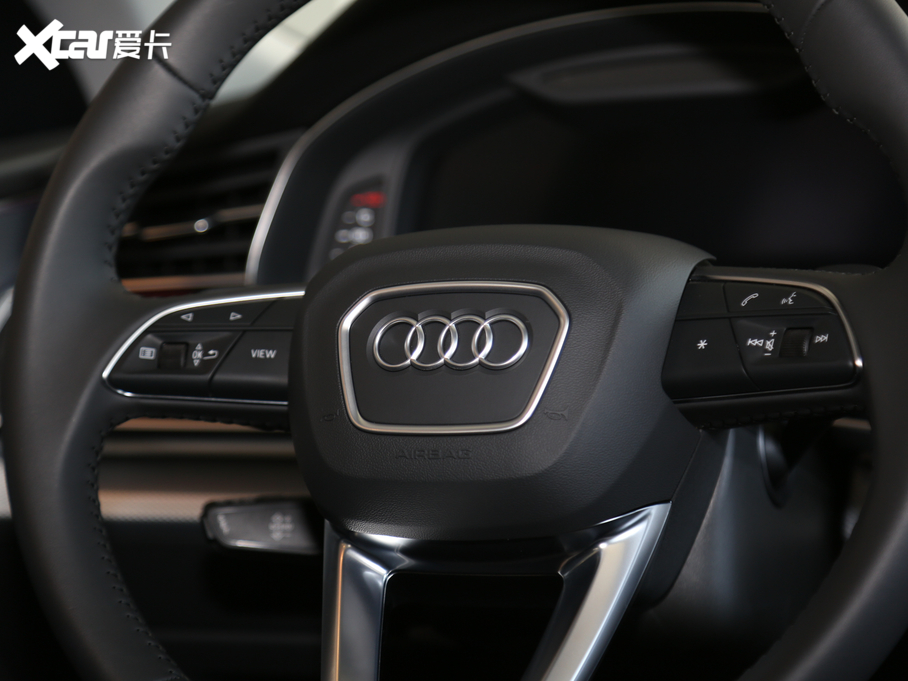 2019��W��Q8 45 TFSI ���A������