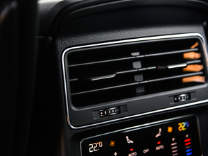 2019��55 TFSI ����Ӹ��� ���g����