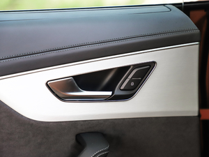 2019��55 TFSI ����Ӹ��� ���g����