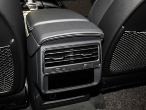 2019��55 TFSI ����Ӹ��� ���g����