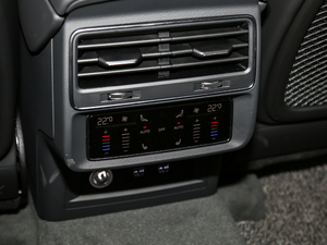 2019��55 TFSI ����Ӹ��� ���g����