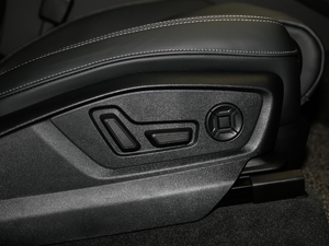 2019��55 TFSI ����Ӹ��� ���g����