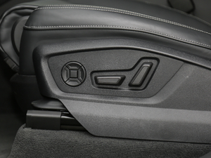 2019��55 TFSI ����Ӹ��� ���{������{��