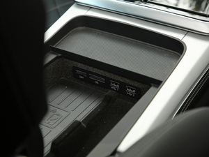 2019��55 TFSI ����Ӹ��� ���g����