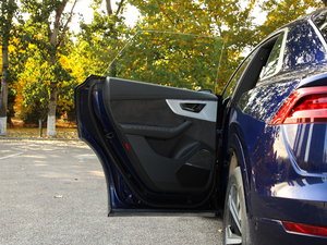 2019��55 TFSI ����Ӹ��� ���܇�T