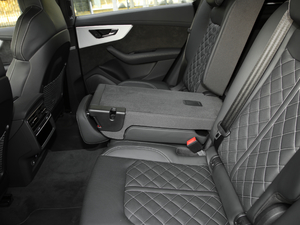 2019��55 TFSI ����Ӹ��� ���g����