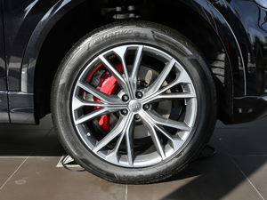 2019��55 TFSI ���x�Ӹ��� ݆Ȧ