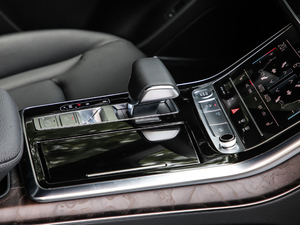 2019��45 TFSI ���x�Ӹ��� �п؅^