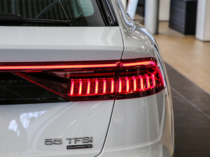 2019��55 TFSI ����Ӹ��� �������^