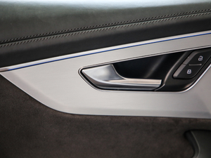 2019��55 TFSI ����Ӹ��� ���g����