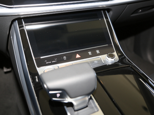 2019��45 TFSI ���A������ �п؅^