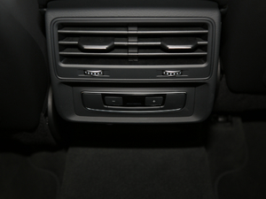 2019��45 TFSI ���A������ �п؅^