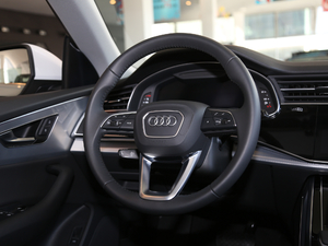 2019��45 TFSI ���A������ �п؅^