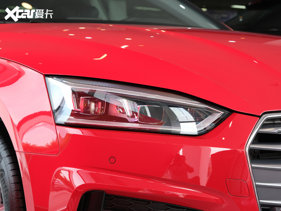 2020WA5 Coupe Coupe 40 TFSI r VI