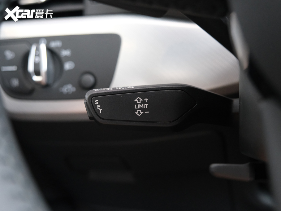 2020WA5 Coupe Coupe 40 TFSI r VI