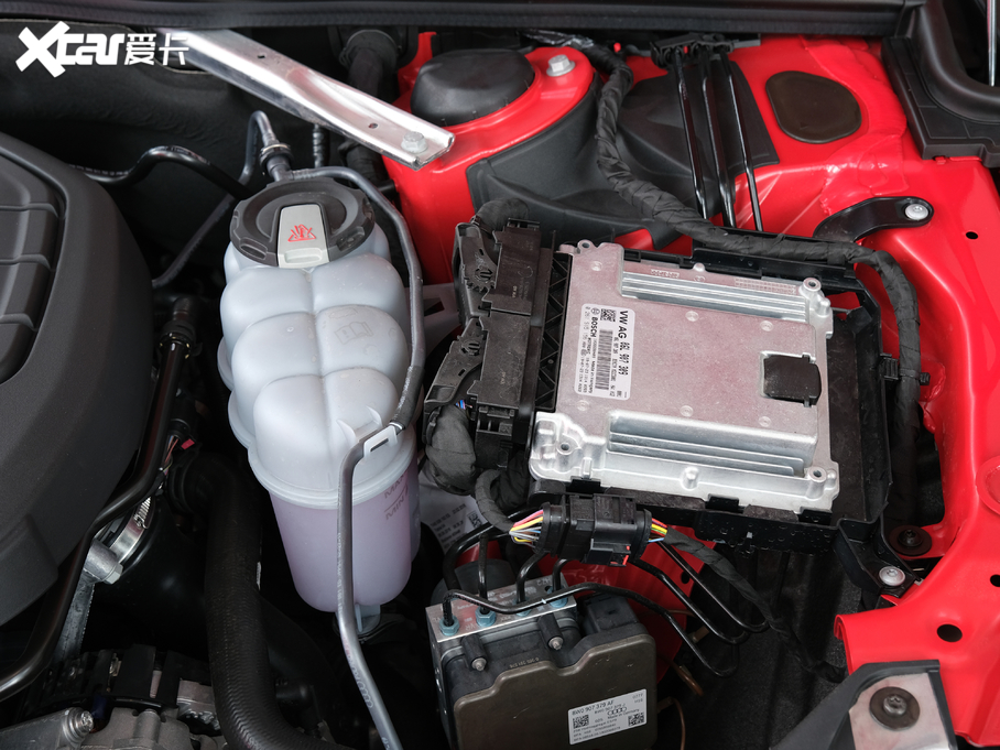 2020WA5 Coupe Coupe 40 TFSI r VI