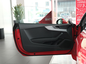 2020Coupe 40 TFSI r VI {λ܇T